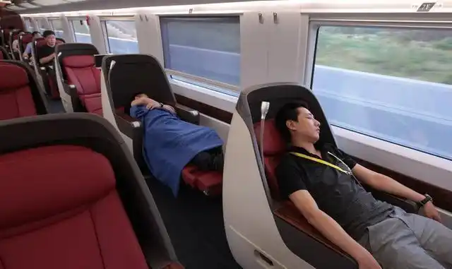 动车一等座可以平躺吗?