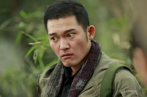 美女神枪手决战荧屏上演抗战版霹雳娇娃