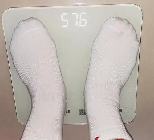 三个月没运动了,目前体重51公斤,加油回到50!939393