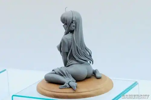 日本"wf2011夏"性感手办赏