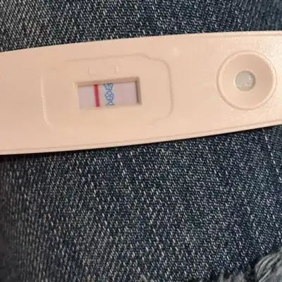 请问各位宝妈看到了回答一下 大卫早早孕验孕棒 请问这是怀孕吗