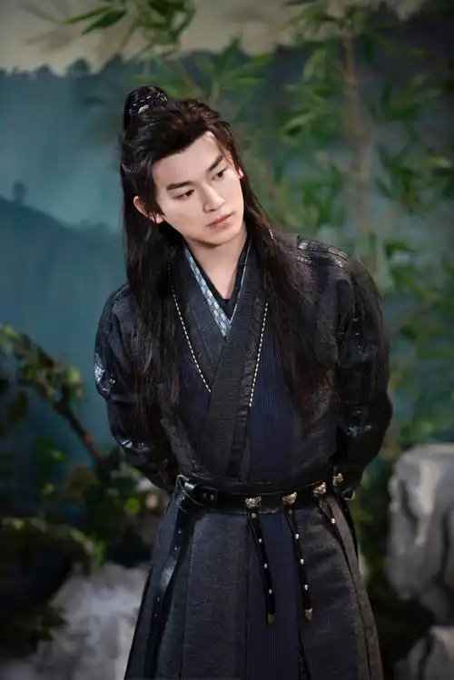 杨旭文超话9615#姐姐妹妹俱乐部#俊逸之风度翩翩,男儿之心怀大义!