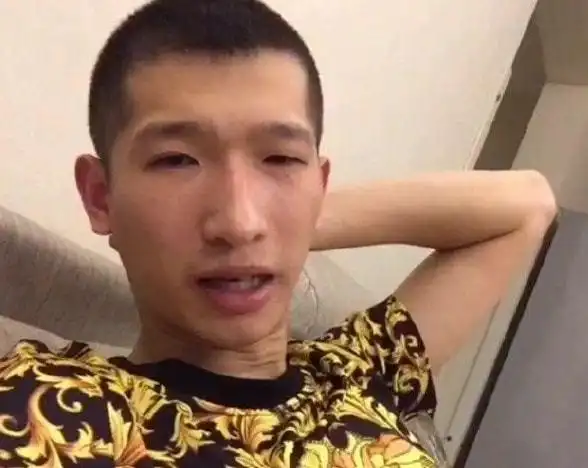 刘一手活动不敢见狗磊直接上高速跑了狗磊斥责某八卦看着膈应