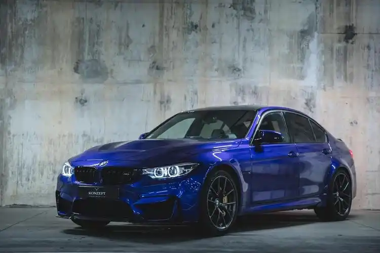 宝马m3 cs宝石蓝太诱惑了.