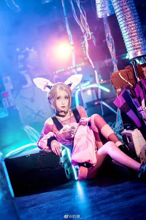 cos王者荣耀公孙离奶狮