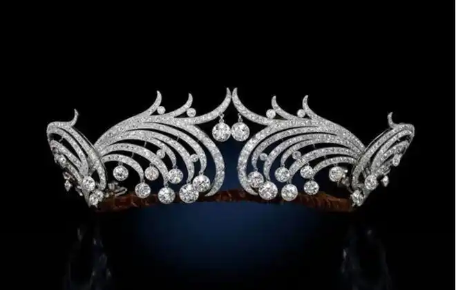 苏富比"权力与形象:皇家和贵族冠冕"王冠珠宝展|钻石|祖母绿|珐琅_网