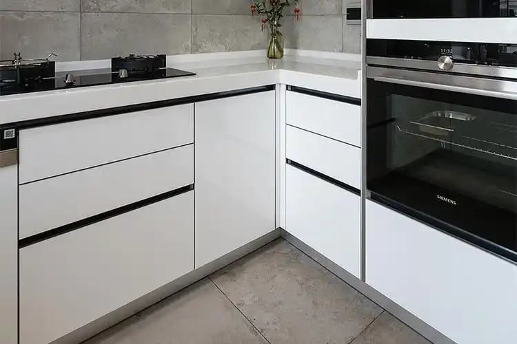 现代简约u型亚克力整体橱柜