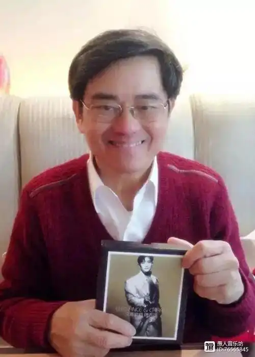 香港词坛泰斗郑国江的漫步人生路