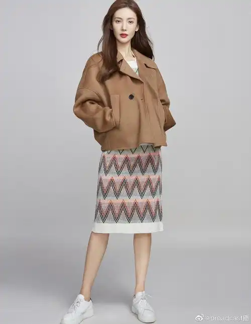 broadcast播女装品牌大使金晨