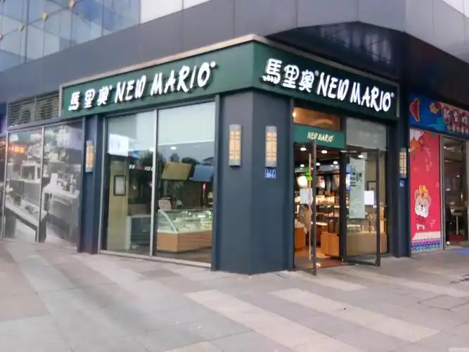 捡漏子 急售双面 双门头8米转角铺 仅售128万 年租10万