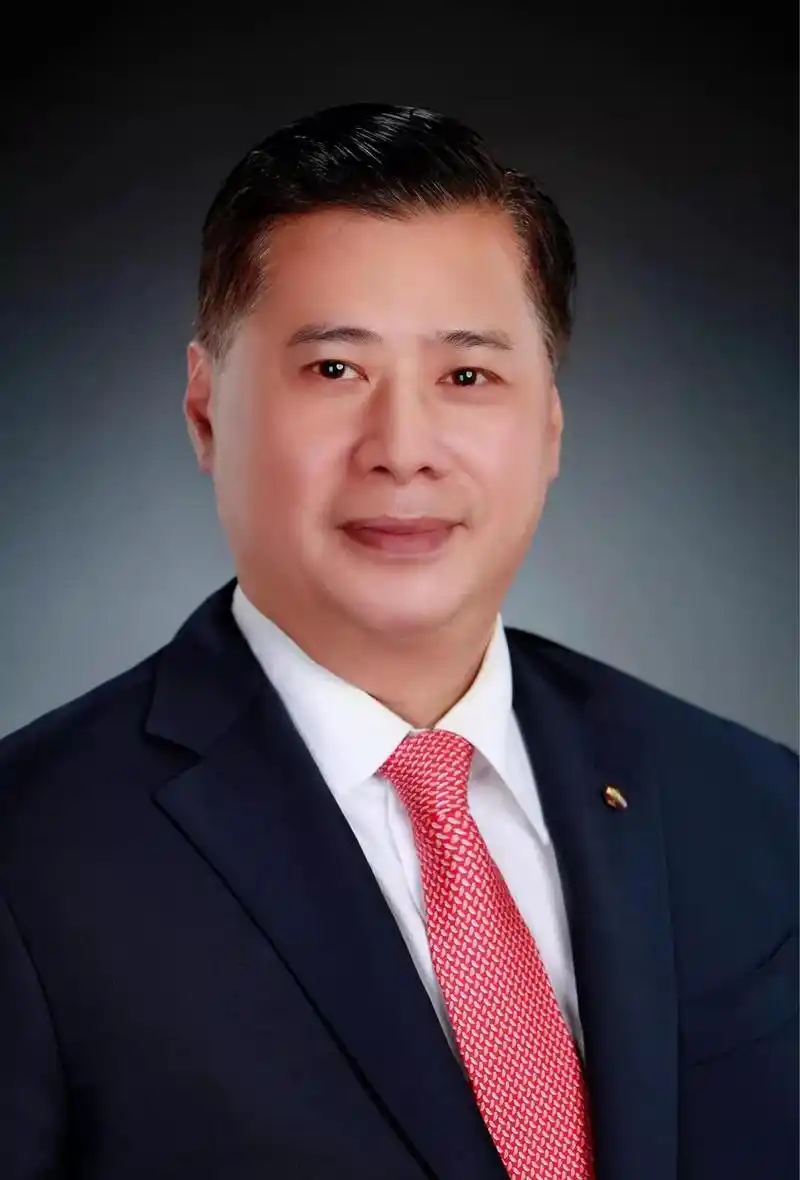 地产圈陈伟成获任北京天伦王朝酒店天伦松鹤大饭店总经理