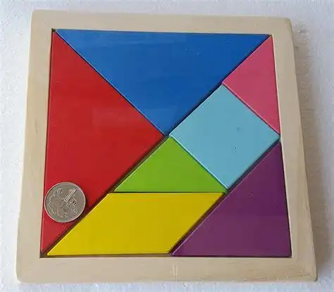 七巧板拼成运动图案