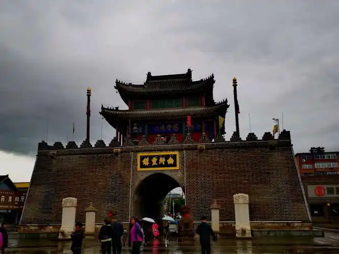 古城3一一广宁府(北镇)