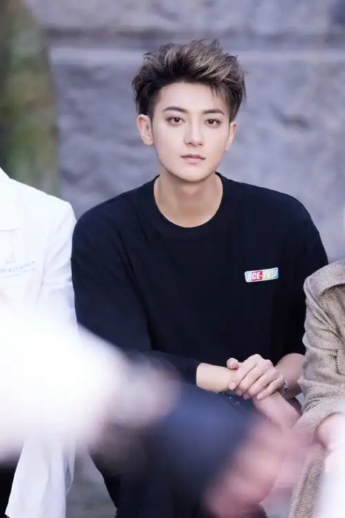 综艺之神再度降临,"比较可爱"的黄子韬@ace-youngkingyoungboss又将