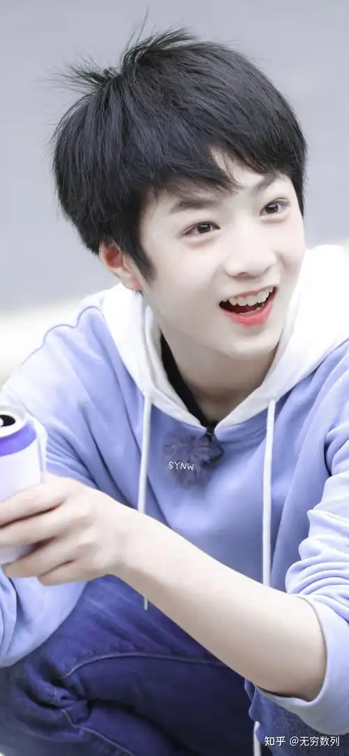 有没有刘耀文笑的特别开心灿烂的图? - 知乎