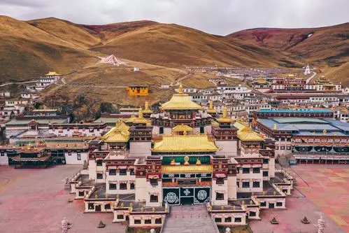 一路向西,探寻四川最后的净土——太阳部落石渠