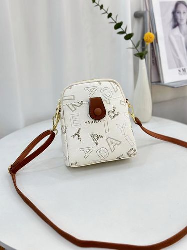 2023年雅蒂尔新款女式斜挎手机包新品pc料双层拉链潮流百搭时尚包