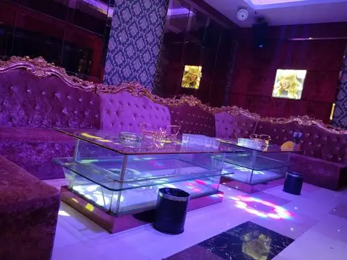 阳光百乐ktv转发朋友圈五天送中,小包厢一间,包厢数量有限,先到先得!