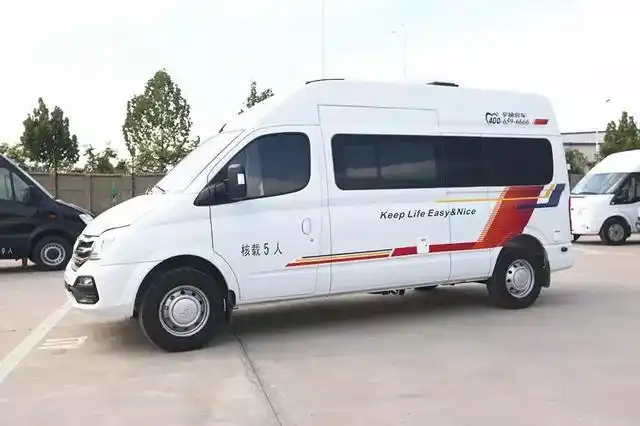 宇通b330(大通底盘)感恩版房车