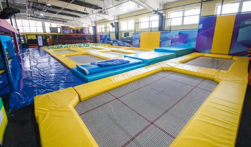 北京昌平造梦空间蹦床馆