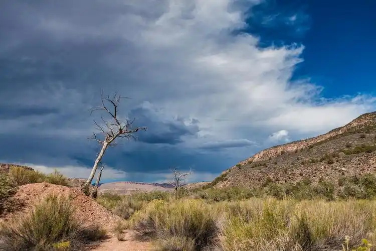 [3840x2560] incoming rainstorm, utah [oc] /r/earthporn:large