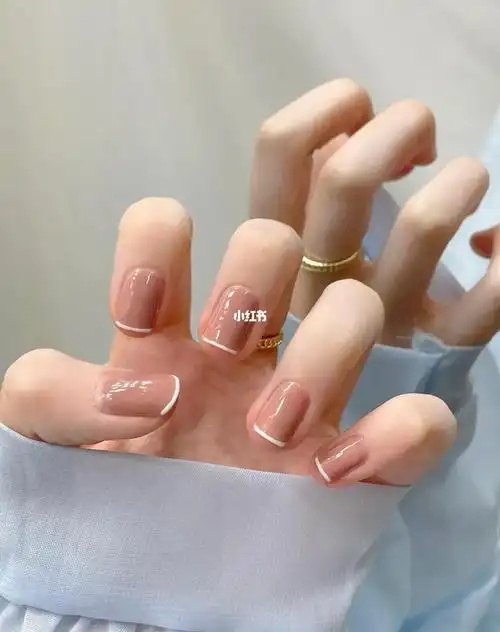 简单法式美甲款式