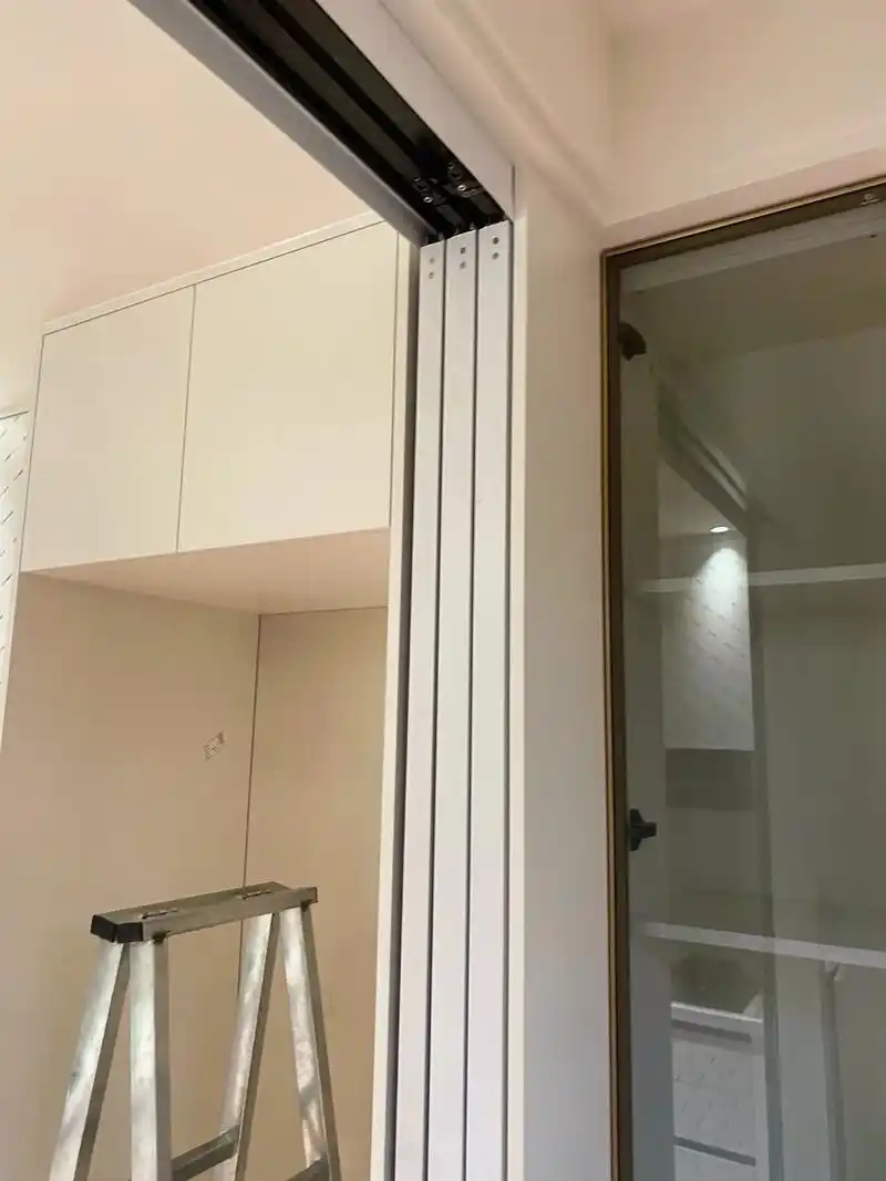 最近好多客户做这样的隐藏式的推拉门,这样可以做单扇1 0到6 - 抖音