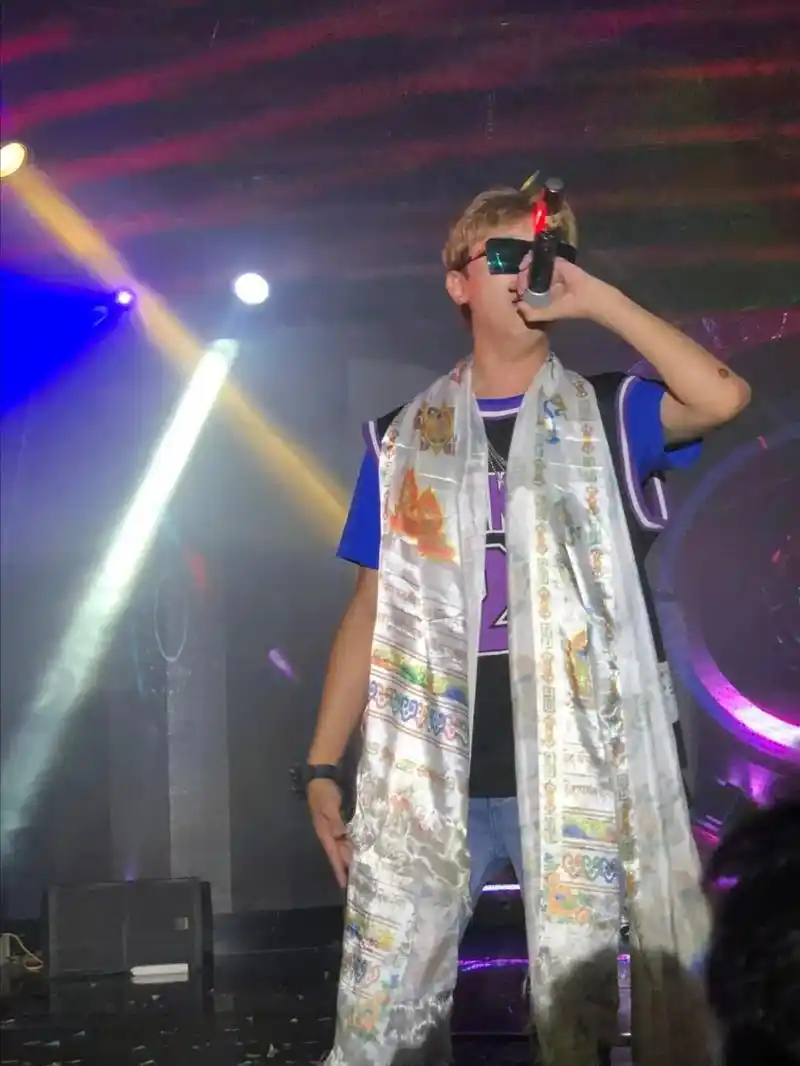 情歌王子洛桑扎西#真的很美 #永远支持你 - 抖音