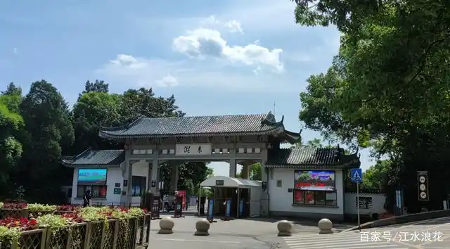 武汉东湖风景区位于湖北省武汉市中心城区,起源于武汉东湖公园.