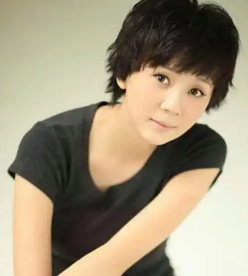 回顾高鑫娶了母亲的学生陪妻子治疗4年用柔情换来爱情