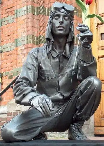 世界各地活人雕像,你能看出多少?[组图]