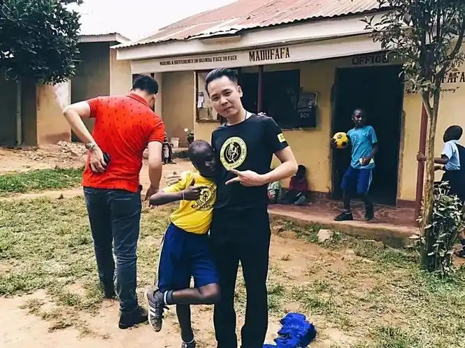 6.10 小海南怀念家驹专场演出 我们不见不散!