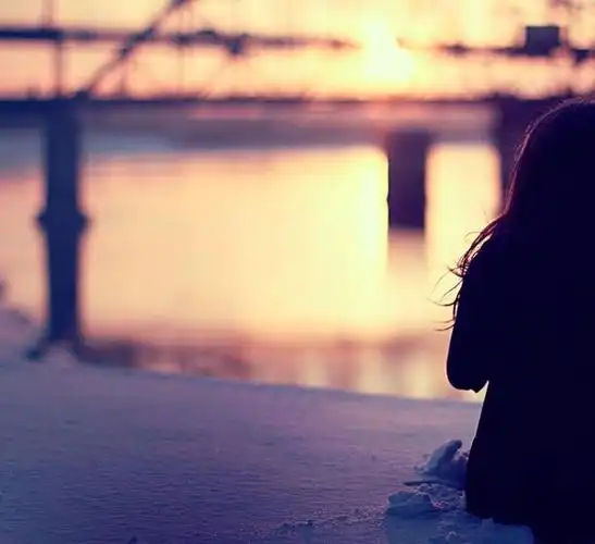 嫂子生病我日夜照顾,她出院时晒朋友圈,看了一眼我心寒