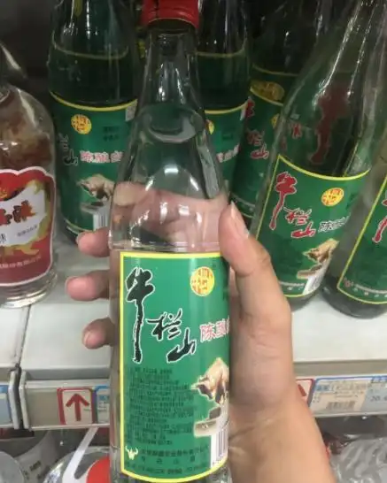 定价15元的牛栏山,本是走低端路线,为何走上了中产餐桌?_价格