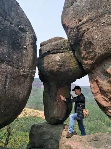 大容县风景.阳阴石