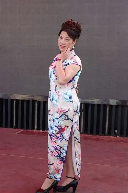 黄兴公园老年模特旗袍秀掠影