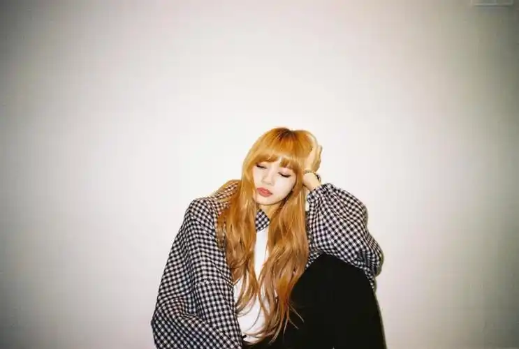 blackpink lisa