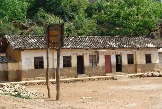 三十多年前,我在农村学校读书|初中|中专_网易订阅