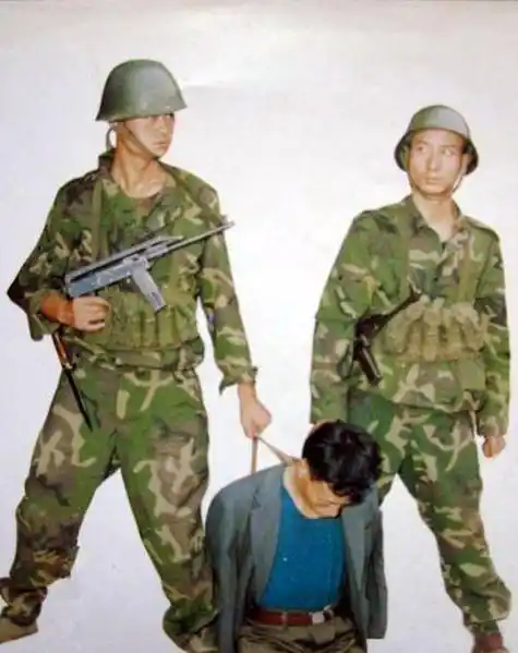 原创他24次打入贩毒集团内部遗体被发现时全身白霜眼睛始终闭不上