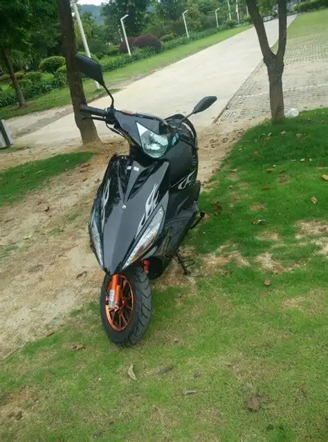 全新鬼火一代摩托车跑