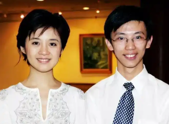 42岁亿万富翁爱上小6岁的老婆:我给你1个亿,2个小孩也归你|丁健|离婚