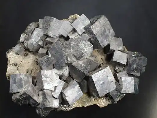 (图片8)方铅矿{100}.