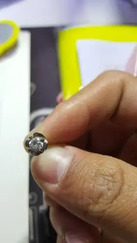 直径0.5cm钻石 大概多少钱