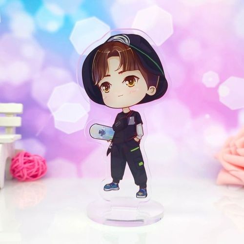 王一博周边q版双面亚克力立牌汽车桌面卡通摆件明星应援收藏礼品