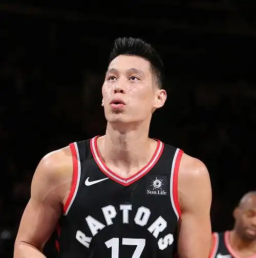 林书豪仅中1球!猛龙19记三分灭魔术 雄鹿力克篮网拒绝被22分逆转