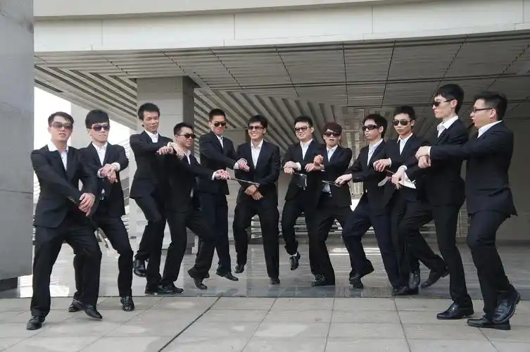 狂奔的张三的相册-黑帮的毕业照