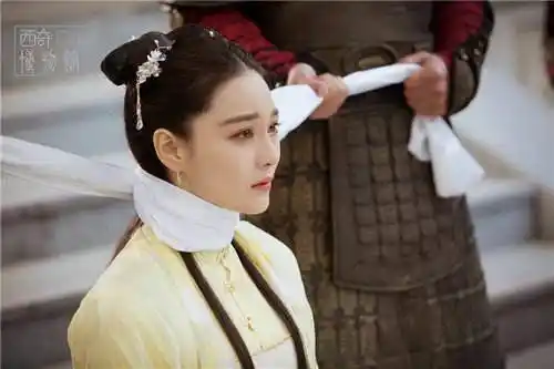 被皇帝赐白绫一根.