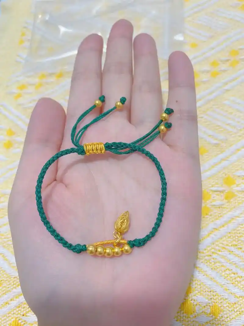 手工 #玉米结手绳 #四股辫手链 #石榴石手链 #闲置黄金 - 抖音