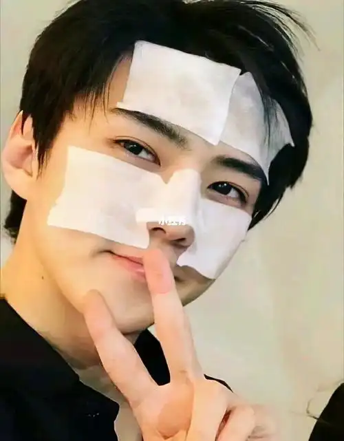 吴世勋的开窍自拍1