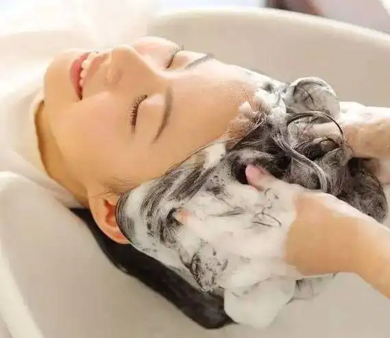 月子期宝妈想洗头,不能太早不能太迟,这个时间刚刚好